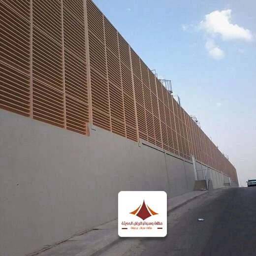 تركيب ساتر على الجدار في الرياض